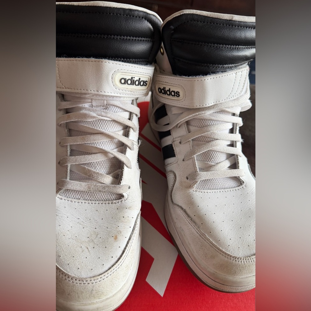 Men’s size 12 Adidas White High-Top Sneakers with Black Stripes - Picture 4 of 10